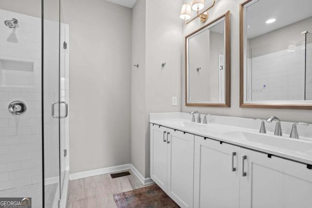119 Chestnut Circle, Atlanta, GA 30342