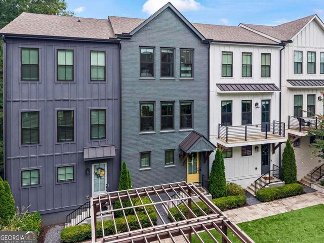 119 Chestnut Circle, Atlanta, GA 30342