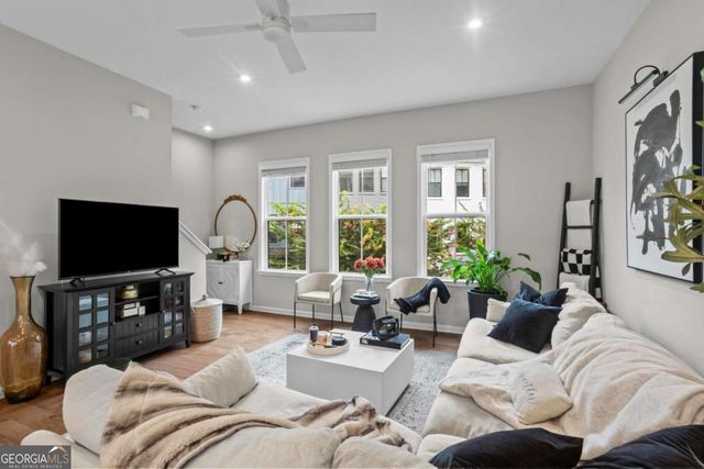 119 Chestnut Circle, Atlanta, GA 30342