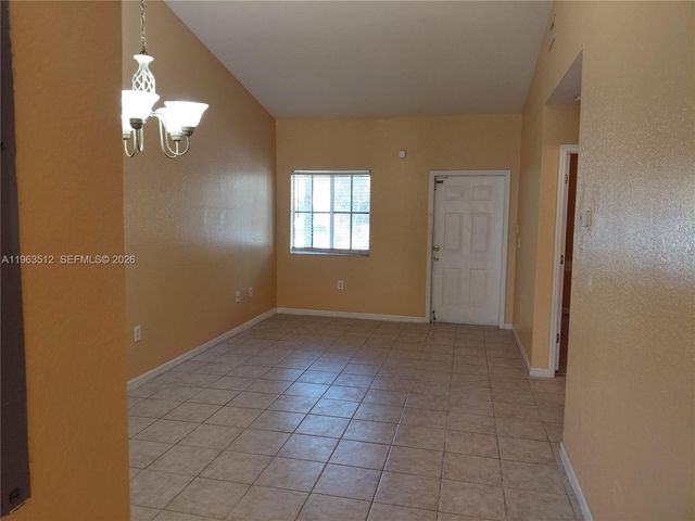 83 NE 13th Ave 15, Homestead, FL 33033