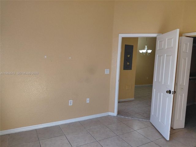 83 NE 13th Ave 15, Homestead, FL 33033