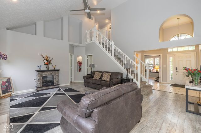 291 Cobblesprings, Avon, IN 46123