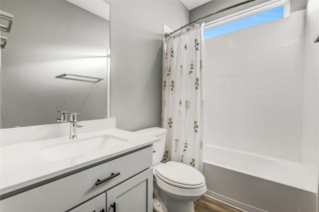 136 Eliana Shores Drive, Katy, TX 77493