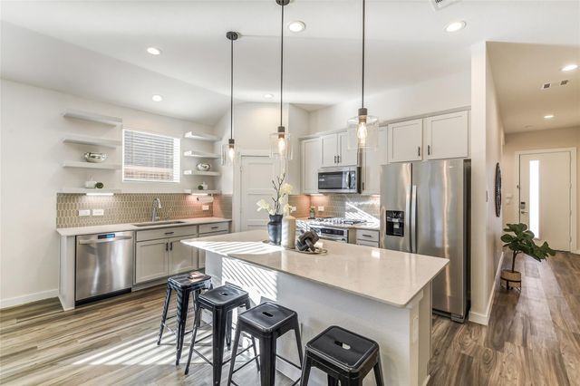 136 Eliana Shores Drive, Katy, TX 77493