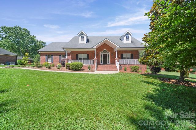 1100 Legacy Lake Drive, Monroe, NC 28110