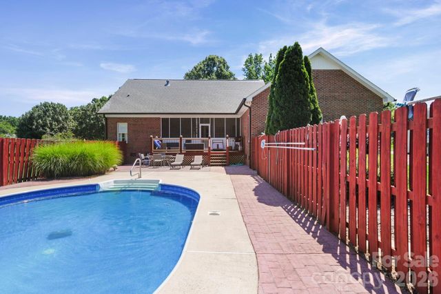 1100 Legacy Lake Drive, Monroe, NC 28110