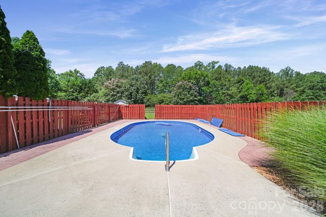 1100 Legacy Lake Drive, Monroe, NC 28110