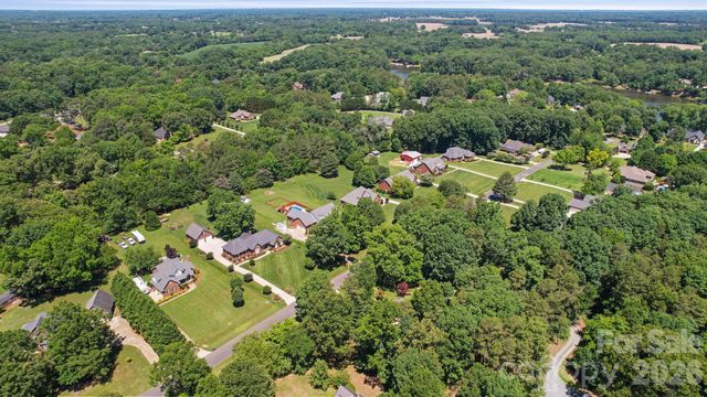 1100 Legacy Lake Drive, Monroe, NC 28110