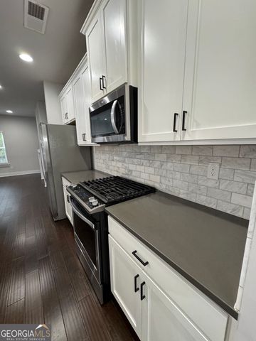 3805 Oxford Circle, Doraville, GA 30340