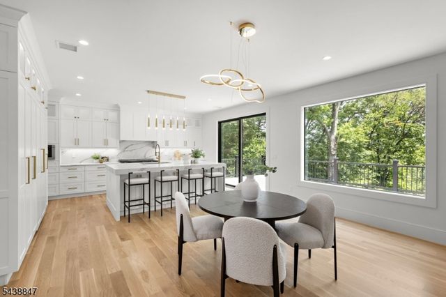 69 Mazur Pl, Hawthorne Boro, NJ 07506