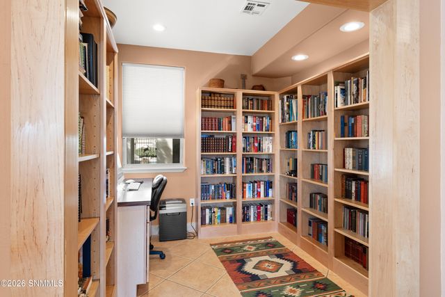 1704 Boulders Drive, Las Cruces, NM 88011