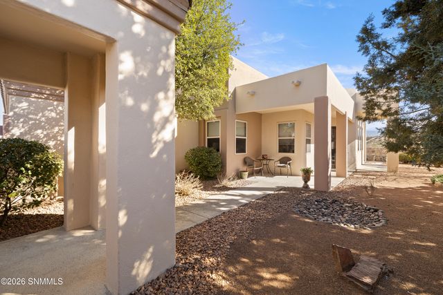 1704 Boulders Drive, Las Cruces, NM 88011