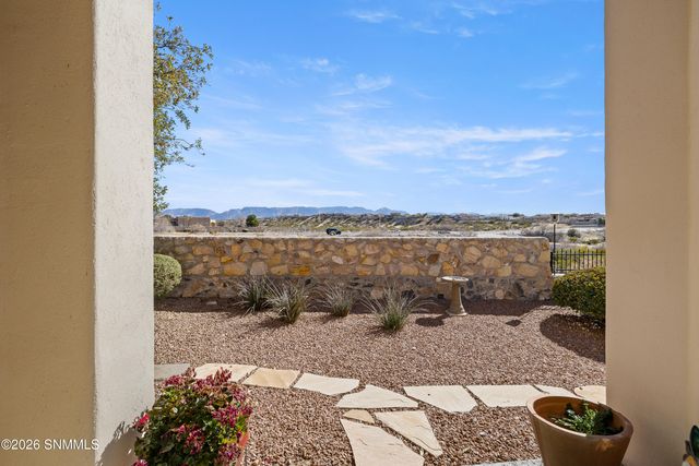 1704 Boulders Drive, Las Cruces, NM 88011