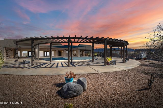 1704 Boulders Drive, Las Cruces, NM 88011