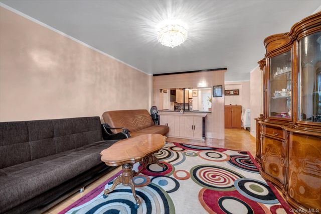 61-20 Grand Central Parkway A307, Forest Hills, NY 11375