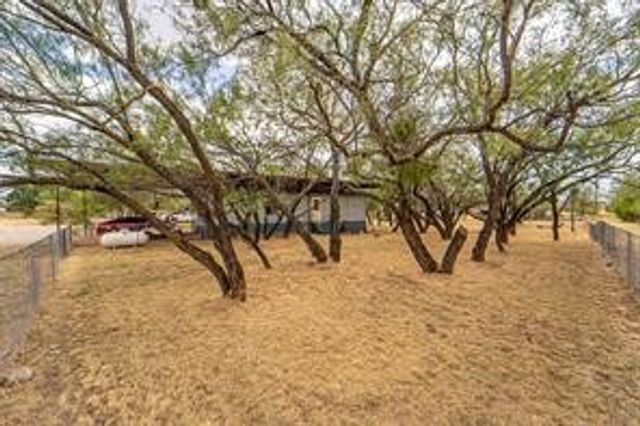 792 County Road 310, Breckenridge, TX 76424