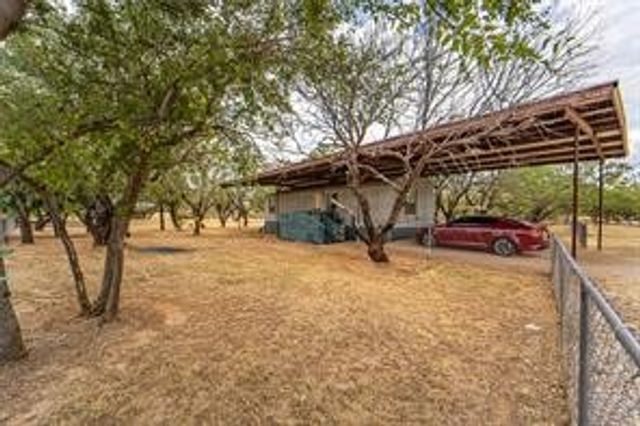 792 County Road 310, Breckenridge, TX 76424