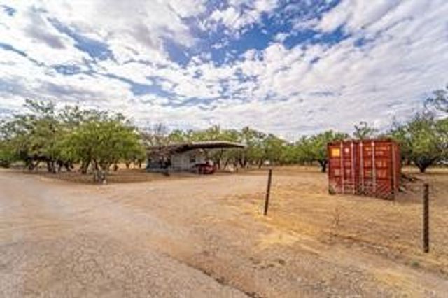 792 County Road 310, Breckenridge, TX 76424