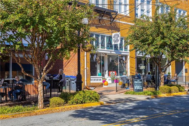 845 Lakemont Drive, Canton, GA 30114