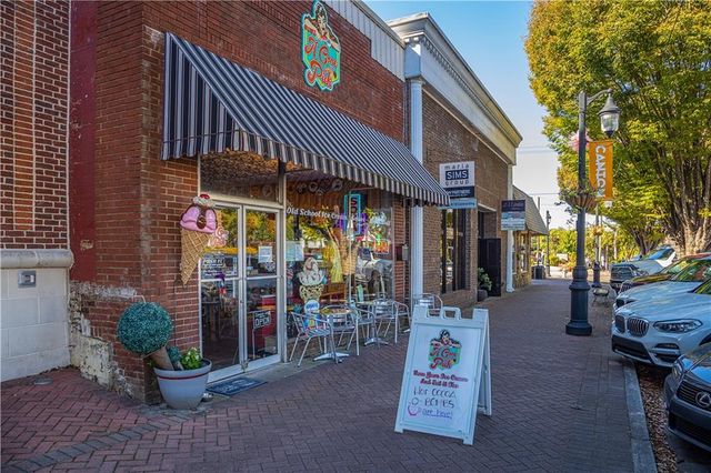 845 Lakemont Drive, Canton, GA 30114