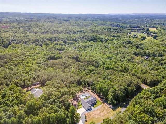 16 Mountain Creek Trail NE, Fairmount, GA 30139