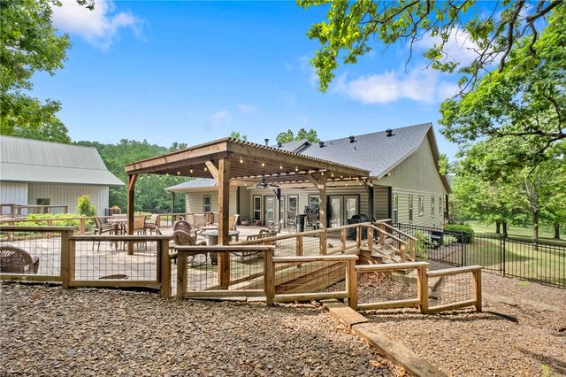 10559 Appleby Road, Farmington, AR 72730