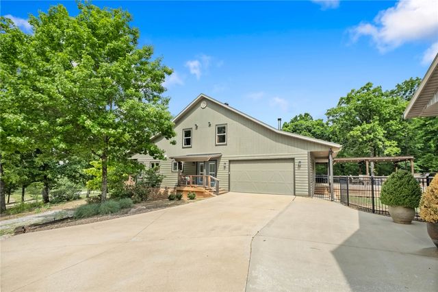 10559 Appleby Road, Farmington, AR 72730
