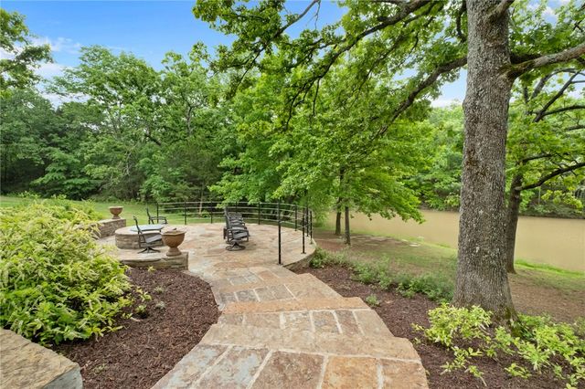 10559 Appleby Road, Farmington, AR 72730