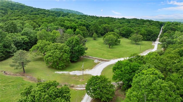 10559 Appleby Road, Farmington, AR 72730