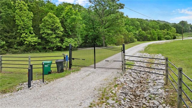 10559 Appleby Road, Farmington, AR 72730