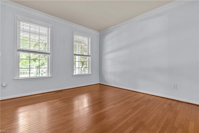 13177 Harbor DR, Carrollton, VA 23314