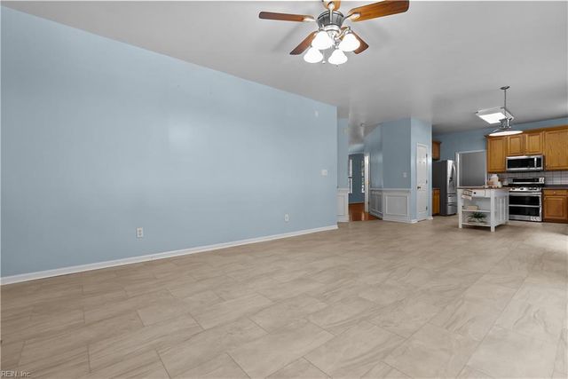 13177 Harbor DR, Carrollton, VA 23314