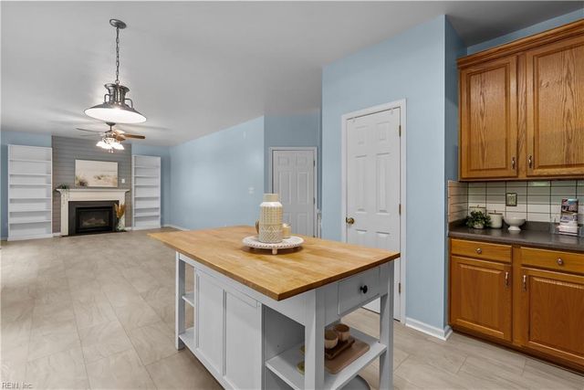 13177 Harbor DR, Carrollton, VA 23314