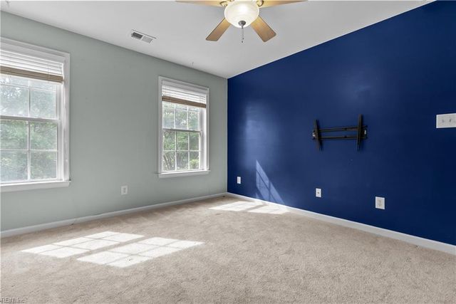 13177 Harbor DR, Carrollton, VA 23314