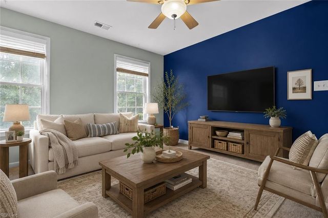 13177 Harbor DR, Carrollton, VA 23314