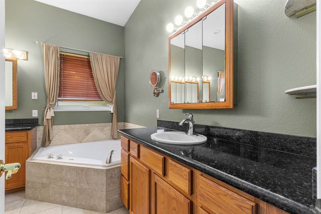 2569 Silver Oak Court, Grand Junction, CO 81505