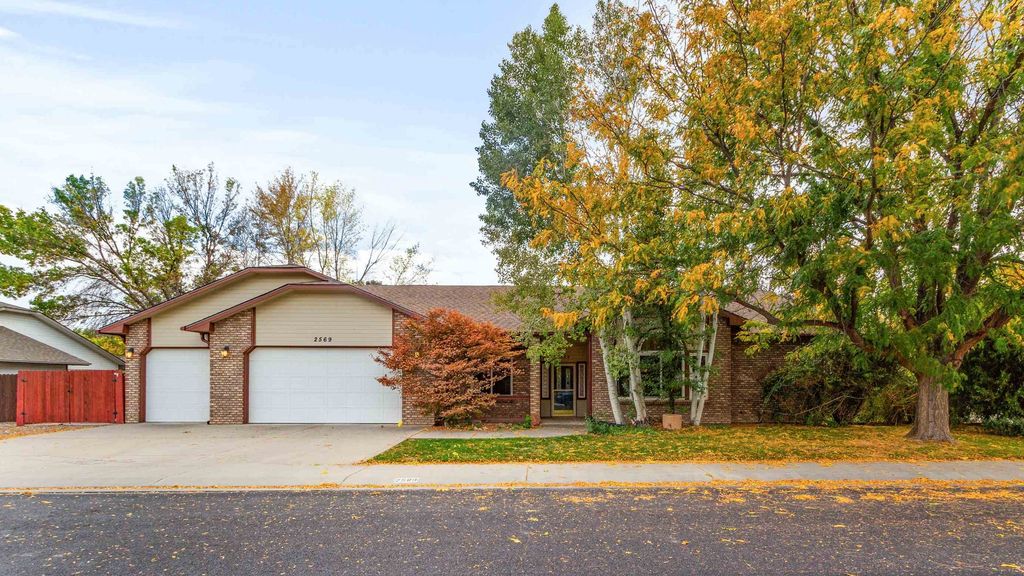 2569 Silver Oak Court, Grand Junction, CO 81505