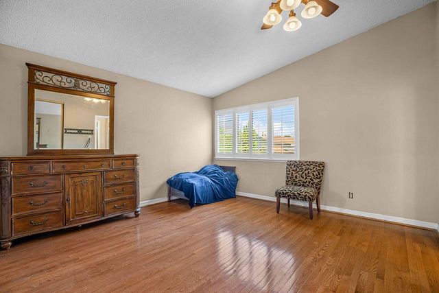 8926 Mountain Home Ct, Elk Grove, CA 95624