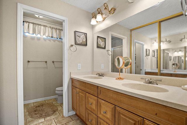8926 Mountain Home Ct, Elk Grove, CA 95624