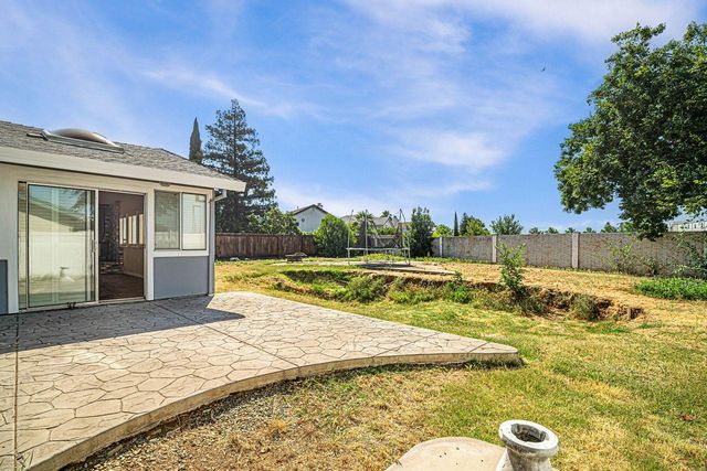 8926 Mountain Home Ct, Elk Grove, CA 95624