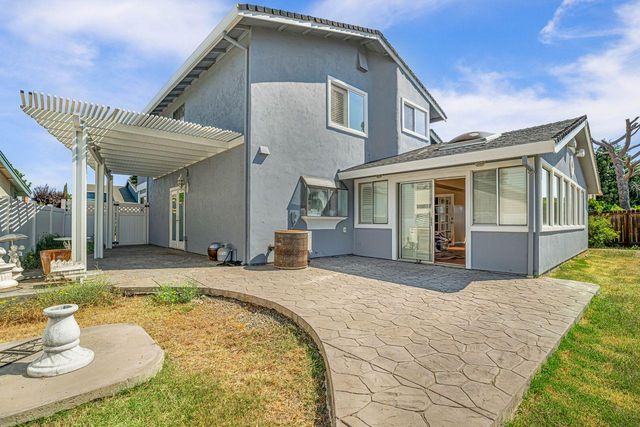 8926 Mountain Home Ct, Elk Grove, CA 95624