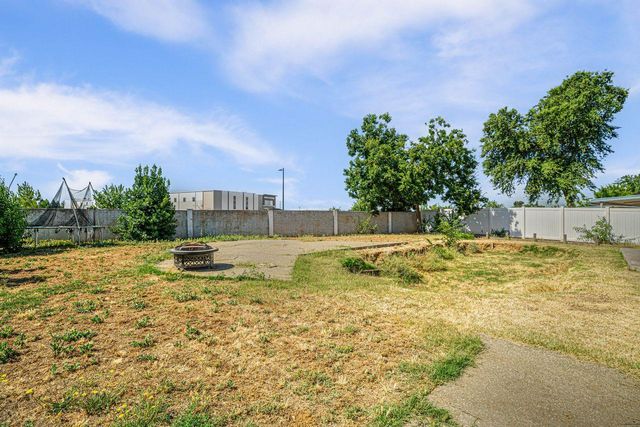 8926 Mountain Home Ct, Elk Grove, CA 95624