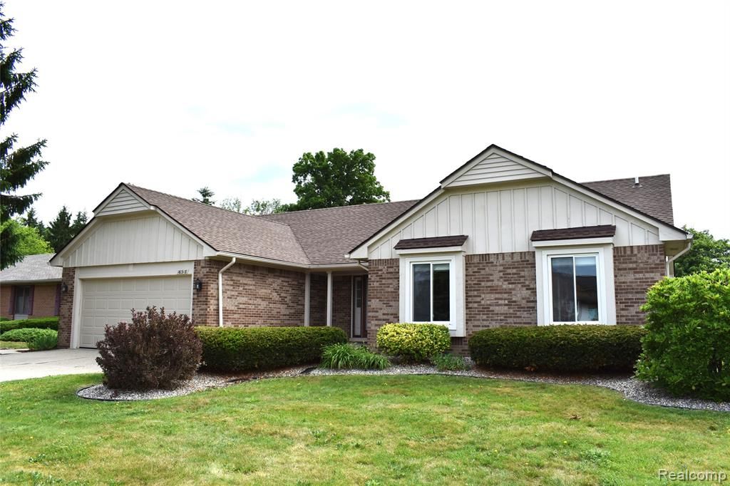 16318 White Haven Drive, Northville, MI 48168