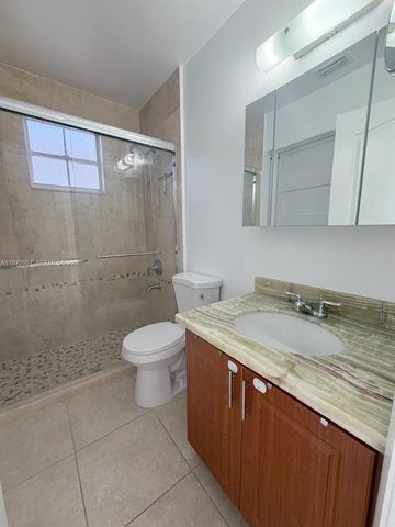 7211 W 24th Ave 2370, Hialeah, FL 33016