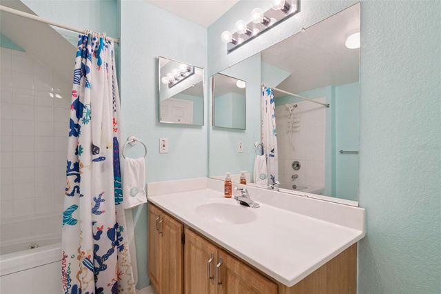 2201 SAN CHRISTABOLO DRIVE 105, Kissimmee, FL 34741