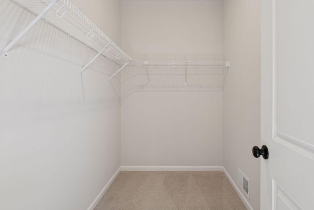 832 Forest Edge Drive, Jordan, MN 55352