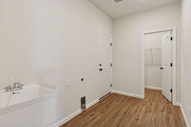 832 Forest Edge Drive, Jordan, MN 55352