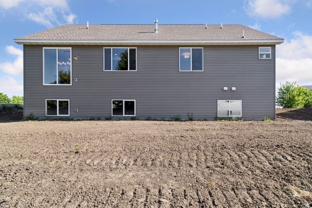 832 Forest Edge Drive, Jordan, MN 55352