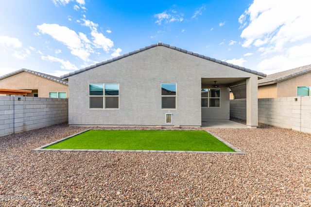 17359 W SUNNYSLOPE Lane, Waddell, AZ 85355