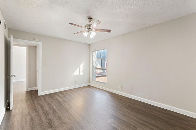 5005 Manor Rd Road 232, Austin, TX 78723